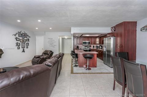 7095 W 3rd Ave, Hialeah, FL 33014 photo 4