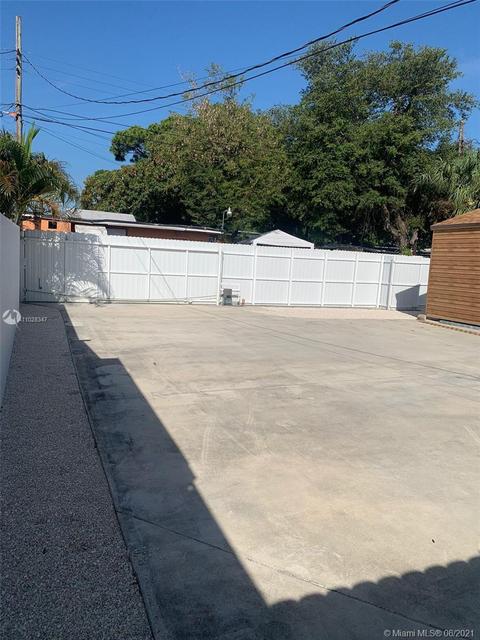846 Codadad St, Opa Locka, FL 33054 photo 17