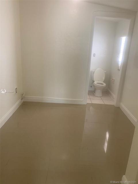 846 Codadad St, Opa Locka, FL 33054 photo 10