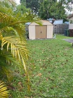 649 SE 7th Pl, Hialeah, FL 33010 photo 6
