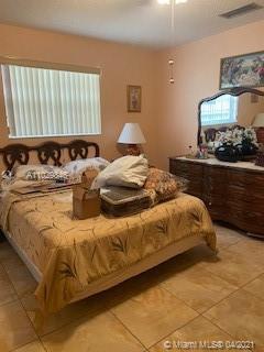 649 SE 7th Pl, Hialeah, FL 33010 photo 10