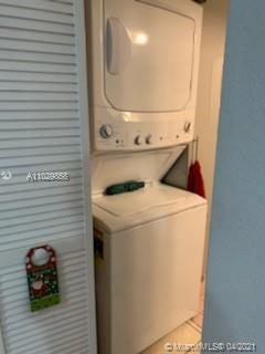 1900 W 68th St #E306, Hialeah, FL 33014 photo 15