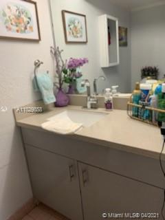 1900 W 68th St #E306, Hialeah, FL 33014 photo 14