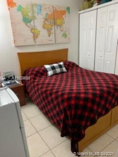1900 W 68th St #E306, Hialeah, FL 33014 photo 11