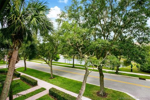 119 E Thatch Palm Cir, Jupiter, FL 33458 photo 3
