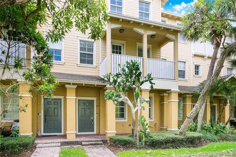 119 E Thatch Palm Cir, Jupiter, FL 33458 photo 2