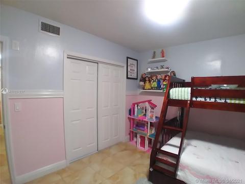 821 E 27th St, Hialeah, FL 33013 photo 17