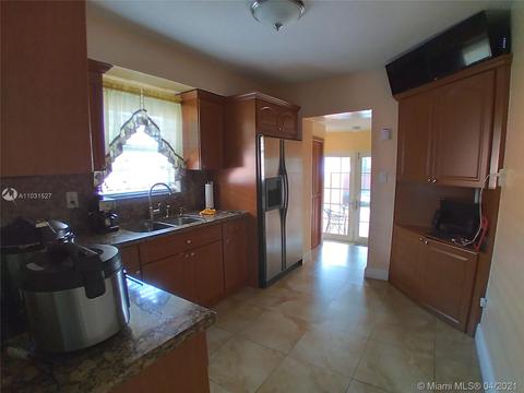 821 E 27th St, Hialeah, FL 33013 photo 7