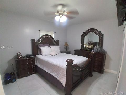821 E 27th St, Hialeah, FL 33013 photo 11