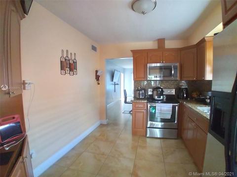 821 E 27th St, Hialeah, FL 33013 photo 8