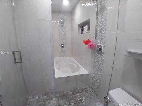 821 E 27th St, Hialeah, FL 33013 photo 12