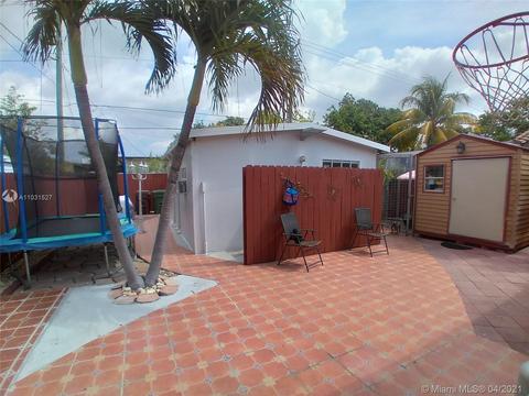 821 E 27th St, Hialeah, FL 33013 photo 28