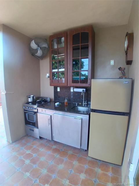 821 E 27th St, Hialeah, FL 33013 photo 20