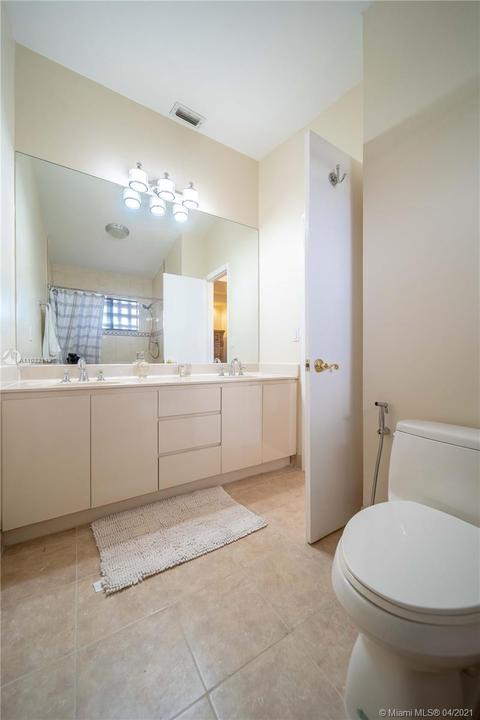 6461 NW 190th Ter, Hialeah, FL 33015 photo 23