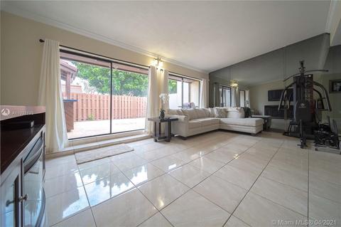 6461 NW 190th Ter, Hialeah, FL 33015 photo 3
