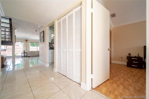 6461 NW 190th Ter, Hialeah, FL 33015 photo 9