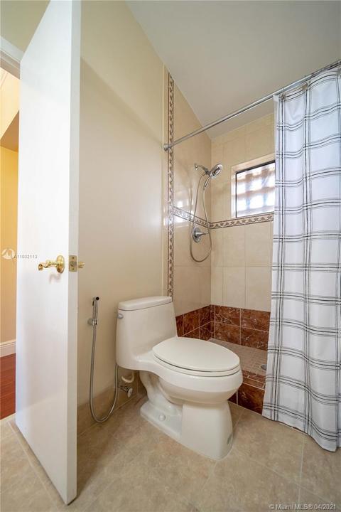 6461 NW 190th Ter, Hialeah, FL 33015 photo 18
