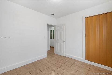 5630 W 9th Ct, Hialeah, FL 33012 photo 18