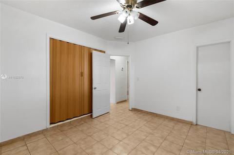 5630 W 9th Ct, Hialeah, FL 33012 photo 11