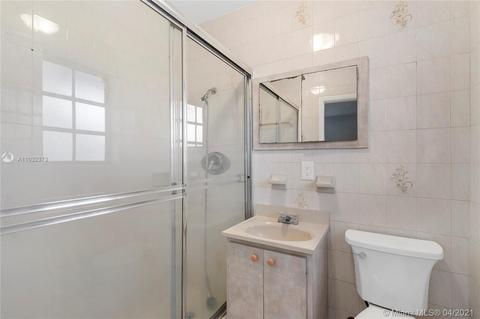 5630 W 9th Ct, Hialeah, FL 33012 photo 12