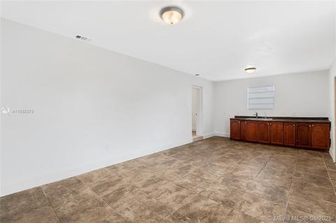 5630 W 9th Ct, Hialeah, FL 33012 photo 23