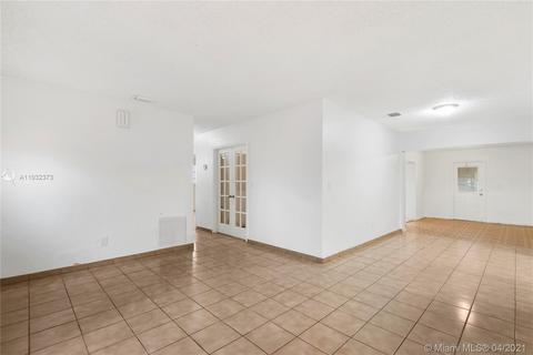 5630 W 9th Ct, Hialeah, FL 33012 photo 6