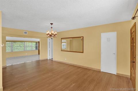 6540 W 13th Ct, Hialeah, FL 33012 photo 3