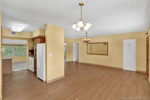 6540 W 13th Ct, Hialeah, FL 33012 photo 12