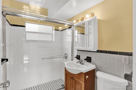6540 W 13th Ct, Hialeah, FL 33012 photo 31