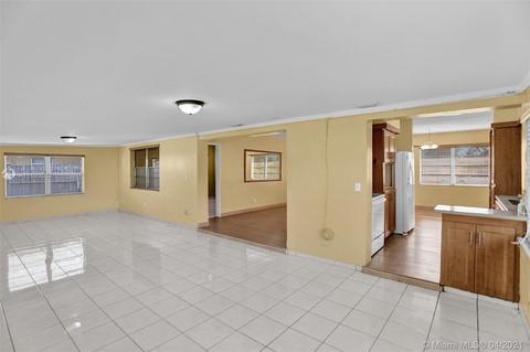 6540 W 13th Ct, Hialeah, FL 33012 photo 23