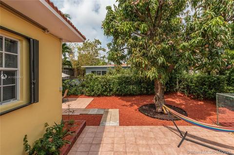9308 Byron Ave, Surfside, FL 33154 photo 34