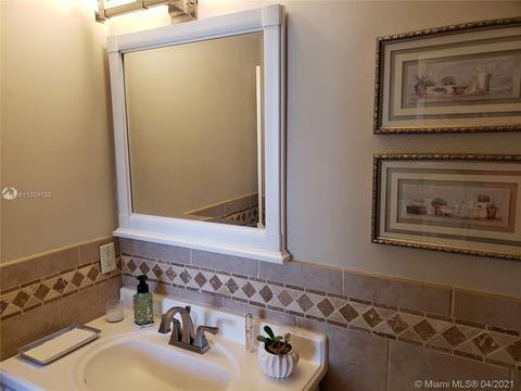 5905 E 4th Ave, Hialeah, FL 33013 photo 8