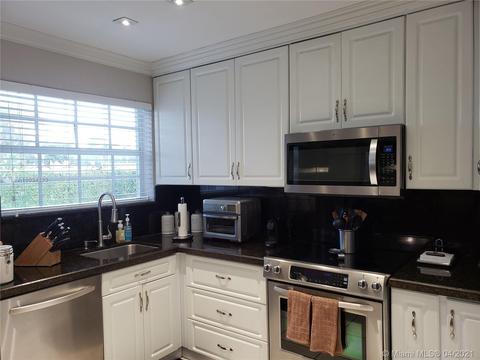 5905 E 4th Ave, Hialeah, FL 33013 photo 6