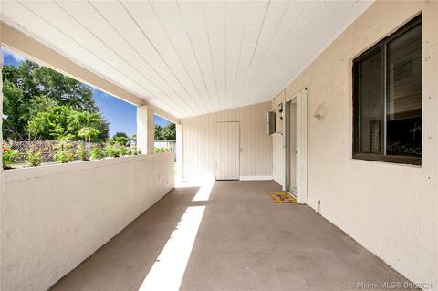 2915 NW 68th St, Miami, FL 33147 photo 19