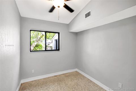 2915 NW 68th St, Miami, FL 33147 photo 17