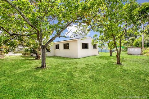 2915 NW 68th St, Miami, FL 33147 photo 22
