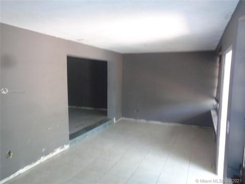 2805 E 5th Ave, Hialeah, FL 33013 photo 8