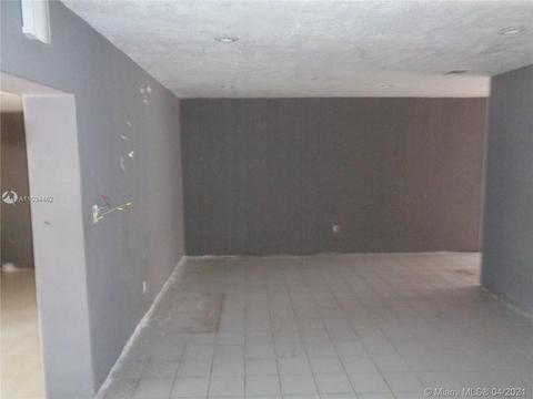 2805 E 5th Ave, Hialeah, FL 33013 photo 24
