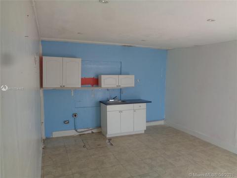 2805 E 5th Ave, Hialeah, FL 33013 photo 22