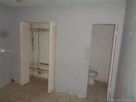 2805 E 5th Ave, Hialeah, FL 33013 photo 13