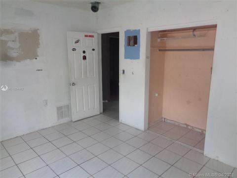 2805 E 5th Ave, Hialeah, FL 33013 photo 10