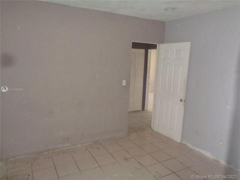 2805 E 5th Ave, Hialeah, FL 33013 photo 15