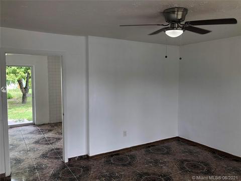 17232 NW 48th Ct, Miami Gardens, FL 33055 photo 11