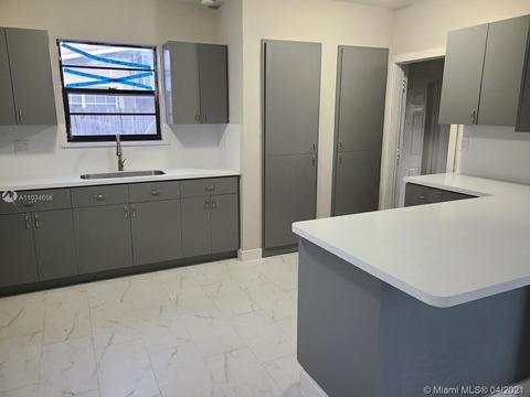 850 W 50th Pl, Hialeah, FL 33012 photo 8