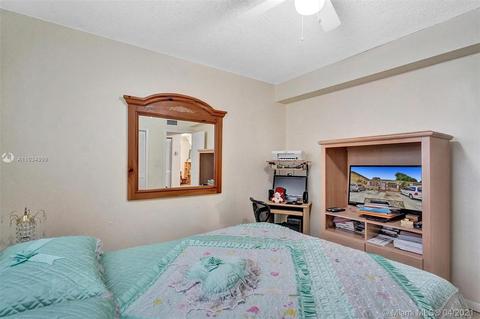 366 E 16th St, Hialeah, FL 33010 photo 43