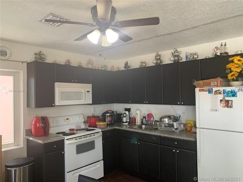 359 E 14th St, Hialeah, FL 33010 photo 4