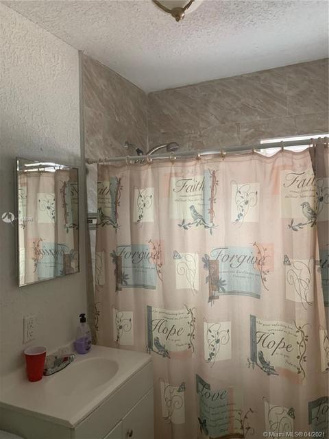 359 E 14th St, Hialeah, FL 33010 photo 7