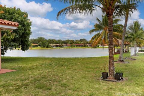 8450 Menteith Ter, Miami Lakes, FL 33016 photo 32
