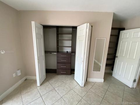 899 W 79th St, Hialeah, FL 33014 photo 8