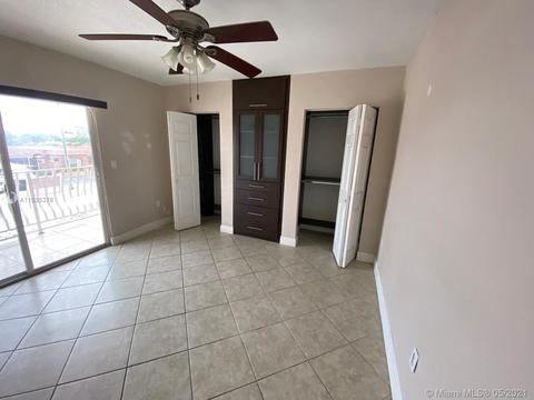 899 W 79th St, Hialeah, FL 33014 photo 12